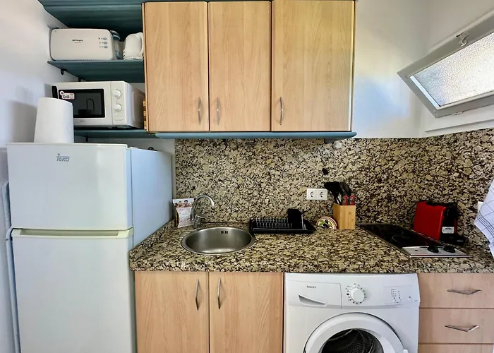 The Facing The Sea By Eaw Homes Apartament